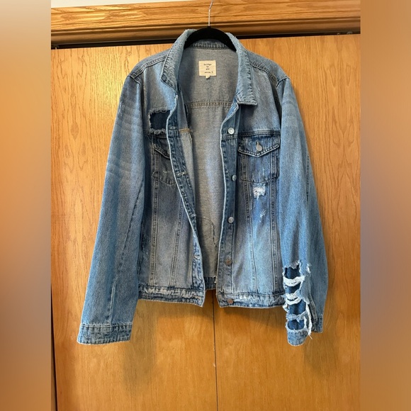 Buckle - bridge by gyl distressed Jean jacket large - worn twice - Picture 1 of 7